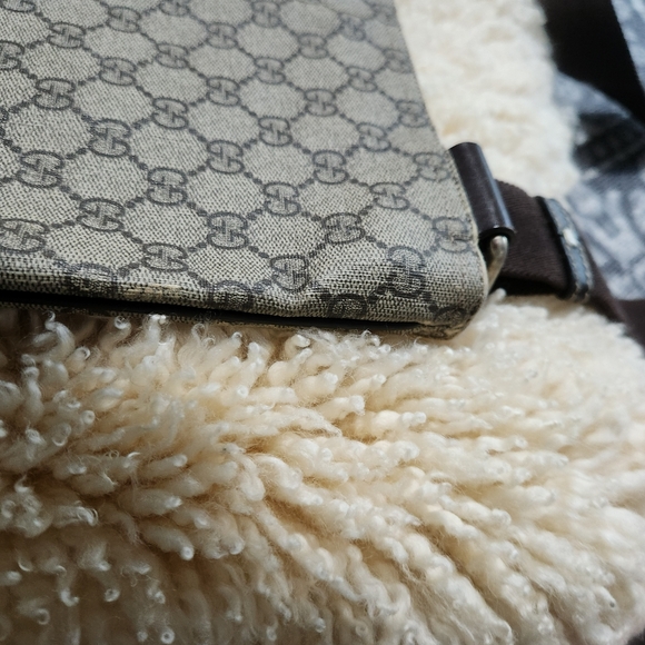 Gucci Vintage Supreme Crossbody Bag
